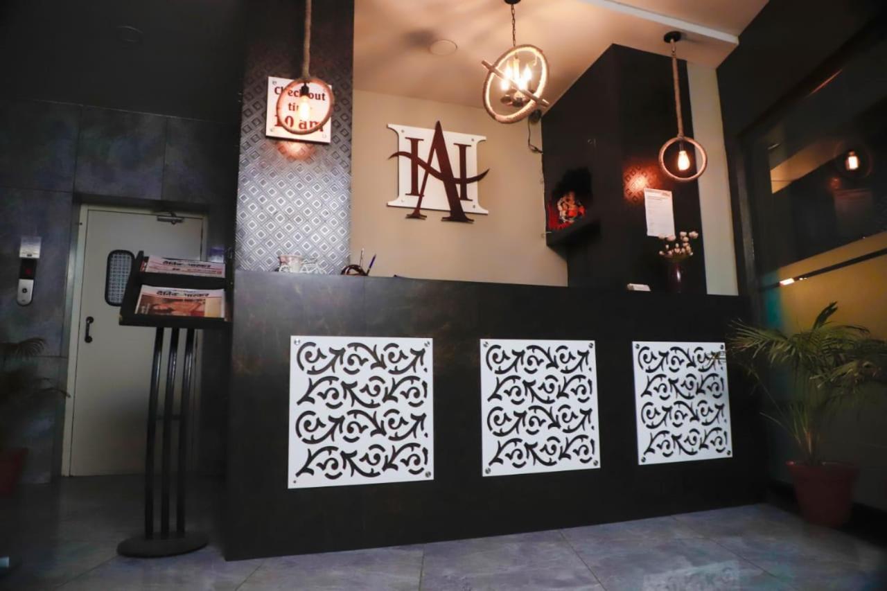 Hotel Ashoka Palace Ujjain Eksteriør billede