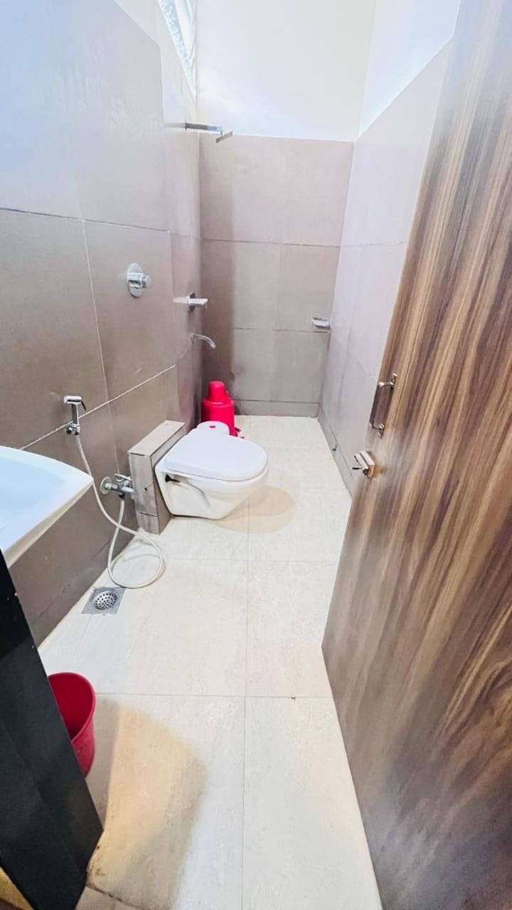 Hotel Ashoka Palace Ujjain Eksteriør billede