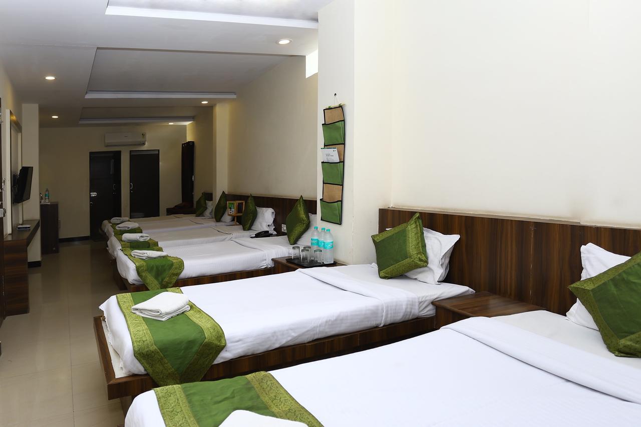 Hotel Ashoka Palace Ujjain Eksteriør billede